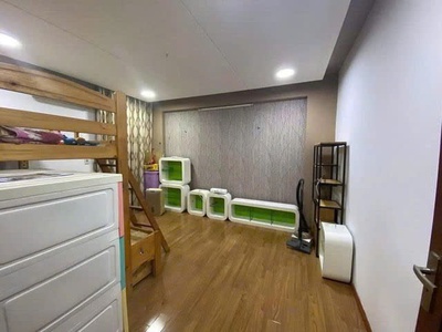 Nhà đẹp ô tô vào nhà phố thái hà 63 m2,x  5  tầng, mặt tiền 6.6m, 20 tỷ đống đa. 2