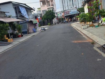Bán nhà 4 tầng đẹp   sát công viên thoáng mát   quận 8 diện tích: 5x20m, giá 9.6 tỷ 1