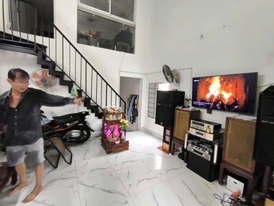 Nhà bán Bưng Ông Thoàn, Phú Hữu. Giá chỉ 6.6 tỷ cho 166.9 m2 1