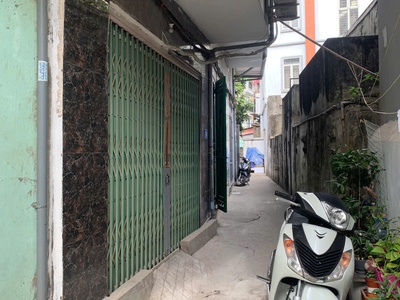 Bán nhà mặt ngõ 214 trịnh đình cửu 2 tầng,26m 0