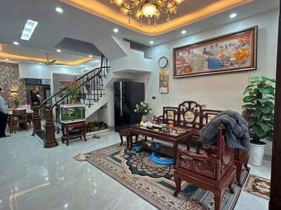 Hót đây  nh.à đẹp, gi.á rẻ kịck sàn do chủ vỡ... ở phố thượng thanh 0