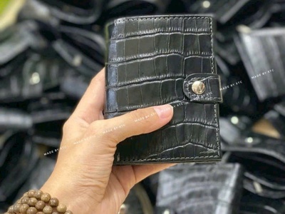 Tìm Mối Sỉ Ví Da Dây Lưng Uy Tín Trên Toàn Quốc 1