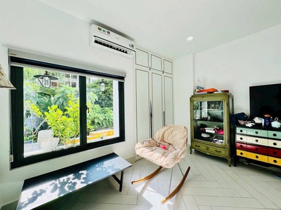 Khan hiếm  hẻm cán bộ 4m   lề đường, bùi đình túy, phường 12, bt -  4x18m  - kc: 4 tầng  5pn  - chỉ 4