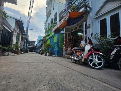 Bán nhà mới, hxh thông, 3 tầng, hoàn công đủ, ngay nguyễn thị tú, bhh, bình tân 0