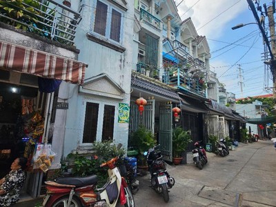 Bán nhà mới, hxh thông, 3 tầng, hoàn công đủ, ngay nguyễn thị tú, bhh, bình tân 1