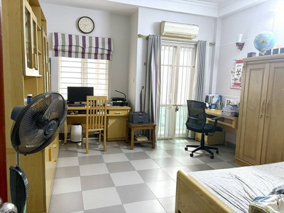 Nguyễn ngọc vũ59m2 x 4tmt 4m11.9 tỷngõ thôngnhà dân xây chắc chắnkd nhỏ 2