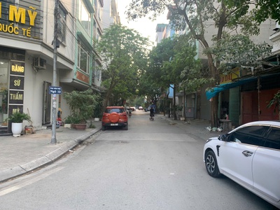  bán đất chính chủ ngõ 12 đường văn phú ô tô  tránh  15ty 0