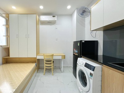 Chung cư mini phú diễn 77m2x7t,20 pkk, 10m ra phố, 100 triệu/tháng, 21 tỷ 0