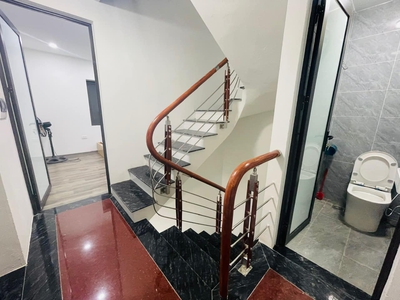 Bán nhà phố đội cấn 33/42m2 x 4 tầng, gần phố ngõ nông rộng, căn góc 3 mặt thoáng, nhà mới đẹp 2