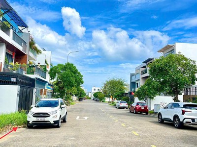 Hàng còn sót lại- lô duy nhất 1.880 tỷ tái định cư đất lành. sổ đỏ - xây dựng tự do. 4