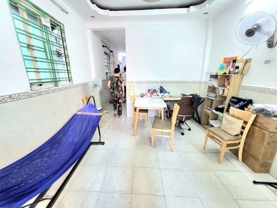  kẹt tiền bán gấp   nhà lô góc 2 mặt tiền, diện tích khủng 44m , ngang gần 4m   giá chỉ 6 tỷ  0