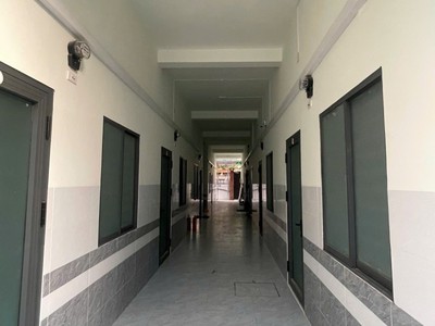 Bán tòa trọ cao cấp 970m2, 3 tâng. thu nhập 2.5tỷ/năm. tăng nhơn phú b, tp.thủ đức. chỉ 60 tỷ 2