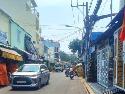 Bán nhà ngay trung tâm phường linh xuân 80m2 chỉ 4.1 tỷ 0