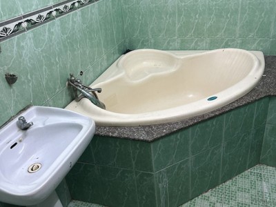 Bán nhà cn 88m2, hẻm xe tải 6m đường lê thúc hoạch, q.tân phú 4