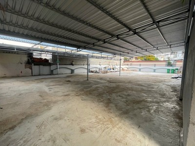 Bán tòa trọ cao cấp 970m2, 3 tâng. thu nhập 2.5tỷ/năm. tăng nhơn phú b, tp.thủ đức. chỉ 60 tỷ 3