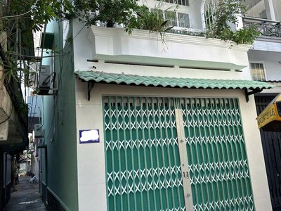 Nhà đường điện biên phủ , bình thạnh - 38m - 2 tầng - 2 pn - lô gốc thoáng - xe hơi tới nhà - thuận 0