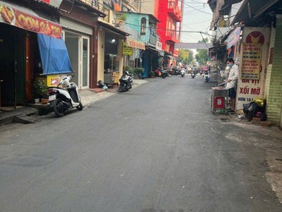 Ngay ngã tư phú nhuận - nhà 4 tầng btct  - ngang 4.5m - chỉ 3.65 tỷ. 4