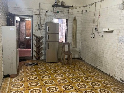 Cho thuê nhà cấp 4 phố tân mai, 70m2, 6 triệu ở gia đình, nhóm 2