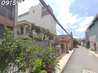 Bán nhà giá rẻ đất to ngay trung tâm thủ đức - gần chợ thủ đức 1130m2 1