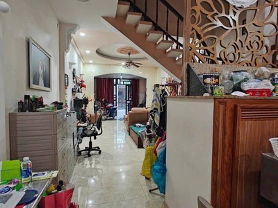 Bán nhà mặt phố q.9, 77m , 7.4 tỷ, 3pn, sổ hồng 2