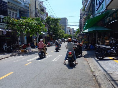 Mt đường 7.5m phan huy ích gần eurovilla sông hàn, 68m2, ngang 6.6, 3 tầng đúc cứng, 5pn, 6.5 tỷ 2