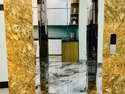 Siêu phẩm mặt phố cổ ngọc lâm long biên- lô góc mặt tiền khủng  có thang máy - dt 112m  x 5 tầng. 2