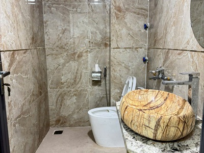 Bán nhà 5 tầng mặt đường quốc lộ 23, thanh lâm, mê linh. mt kinh doanh cực đẹp 0