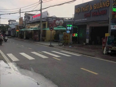 Cho thuê mtkd - nhà  12x35  mặt tiền trưng nữ vương, tt hóc môn   vị trí siêu vip - đối diện siêu 1