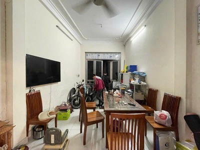 Phố chợ khâm thiên - 2 mặt ngõ mở cửa  - dt 33m2 4 tầng mt 3.7m giá 7.3 tỷ 2