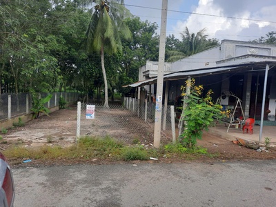 Bán đất tại nguyễn chí thanh, thạnh bình, tân biên, tây ninh, 1,2 tỷ, 262m2 hàng hot 200m2 thổ cư 1