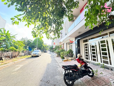 Bán biệt thự kdc nam long, tân thuận đông q7, 120m2, 4pn chỉ 18,2 tỷ 4