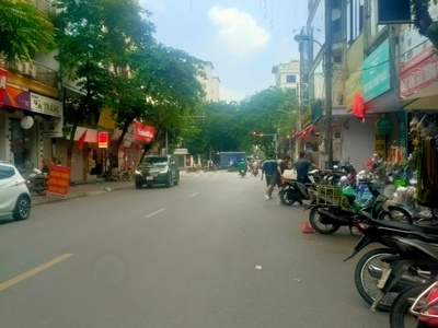 Bán nhà phân lô hoàng quốc việt, lô góc, vỉa hè ôtô tránh, view thoáng, 66m2 chỉ 26 tỷ 800 2