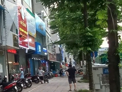 Nhà 2 mặt phố vip hoàng cầu ,ô chợ dừa , đống đa,61m2, mt 5m, 30 tỷ, vỉa hè sân bóng,kinh doanh 0