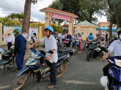 Bán mt QL 14 vô 520m2 2 Sổ hồng thổ cư hết, sát trường chợ GIÁ 455 TRIỆU 6