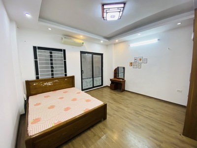 Bán nhà đẹp gia quất long biên- ngõ xe 3 gác   42m2   4 tầng - 4,5 tỷ   thương lượng 0