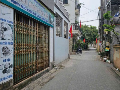 Bán đất kim quan việt hưng hướng đông nam ngõ oto gần phố rộng 99m mặt tiền: 4.5m 12 tỷ 1