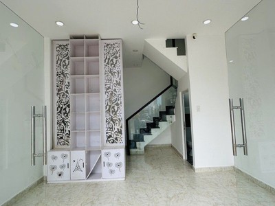 Hxh đậu cửa vào nhà cạnh mặt tiền tân phú giáp tân bình, 4 tầng btct, sổ a4 hoàn công đủ, chỉ hơn 3 1