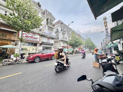 Siêu hiếm- mặt tiền kinh doanh khu vip cityland gò vấp- 61m2- ngang  6.5m - chính chủ lâu năm - giá 0