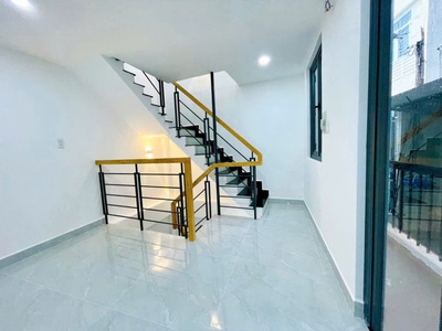 Đi bộ 10m ra mặt tiền đường vạn kiếp, q bình thạnh -  4 x 8m  - dọn vào ở ngay kc: 3 tầng, chỉ 1