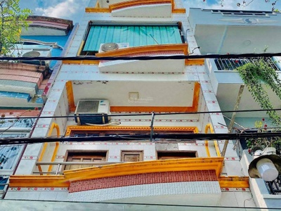 Hxh thông, nhà 4t, 4,8x14m2 nở hậu đẹp, 20m ra mặt tiền nguyễn sơn chỉ 5 tỷ xx 1