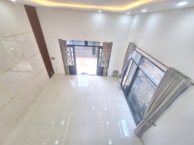 Bán nhà 2 tầng hẻm xe hơi gần chợ kiến thiết hiệp phú thủ đức 122m2 5.5 20  chỉ 6.2 tỷ 2