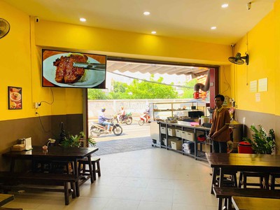 Cho thuê nhà mặt tiền thoại ngọc hầu 110m2, 1lầu - gần ngã tư - chung cư 4