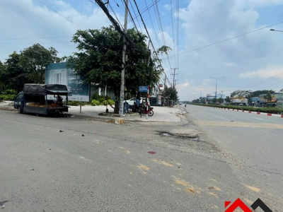 Cho thuê mặt bằng 2 mặt tiền dt747b tân uyên bình dương, 1200m , giá tốt. liên hệ: 1