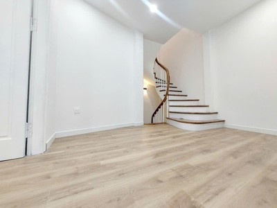 Bán nhà  mỹ đình  sau bến xe  dt 46m2 4 ngủ, ngõ nông, mới đẹp giá siêu hời 8.6 tỷ 2