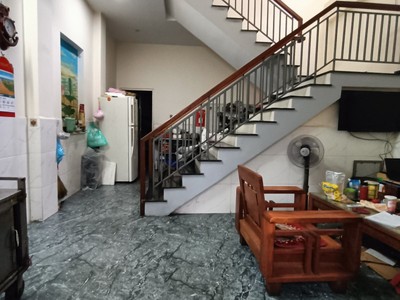 Nhà hoàng diệu, góc kiệt 3 mặt thoáng, sát kiệt chính, 65m2, 2 tầng đúc cực chắc, 3.1 tỷ 2