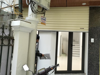 Bán gấp giá rẻ đê trần khát chân 34m, 6 tầng, mặt tiền 3.4m, 9 tỷ hai bà trưng. 2