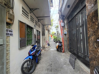 Trung tâm quận 8, đối diện chợ phạm thế hiển, cách mặt tiền đường chỉ vài bước chân -  49m2 - nhỉnh 3