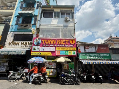 Bán nhà mặt tiền 27a cô giang quận 1 hiện trạng 27m sổ hồng riêng giá 4.tỉ 900 tr 1