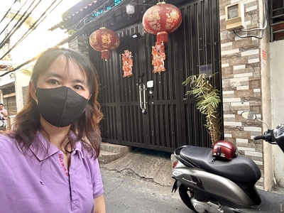 Nhà 5 tầng full nội thất-gần hồ bơi vân đồn - buocs ra vài phút có xe hơi đậu- thông ra tân vĩnh, 0