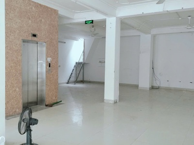 Cho thuê văn phòng 4 tầng có thang máy   giá rẻ bất ngờ 0